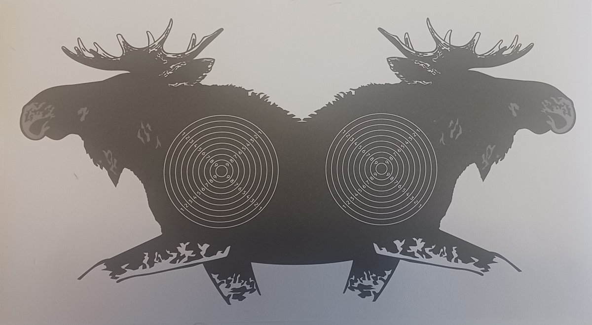 Ampumataulu hirvi 2-päinen Leveys: 317 mm korkeus: 174 mm Maalikuvion halkaisija: 62 mm